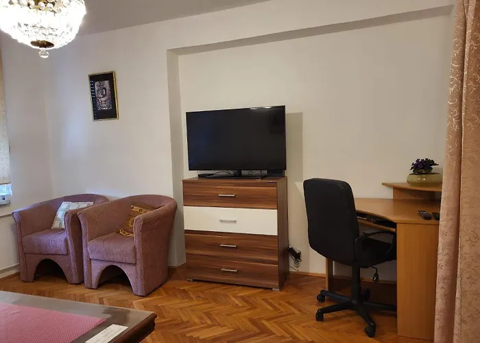 2 Bedroom Apartment, Grbavicka *